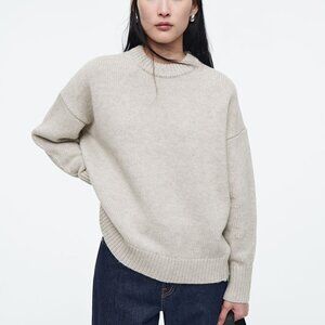NWT COS M Oversized Chunky Wool Crew-Neck Sweater in Light Beige